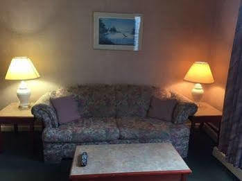 Tropicana Suite Hotel Ванкувер Экстерьер фото