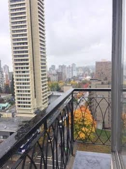 Tropicana Suite Hotel Ванкувер Экстерьер фото